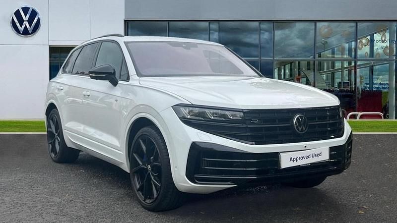 Pure white Used 2024 VW Touareg R SUV | £59,768 (A bit pricey) - Image 1/4