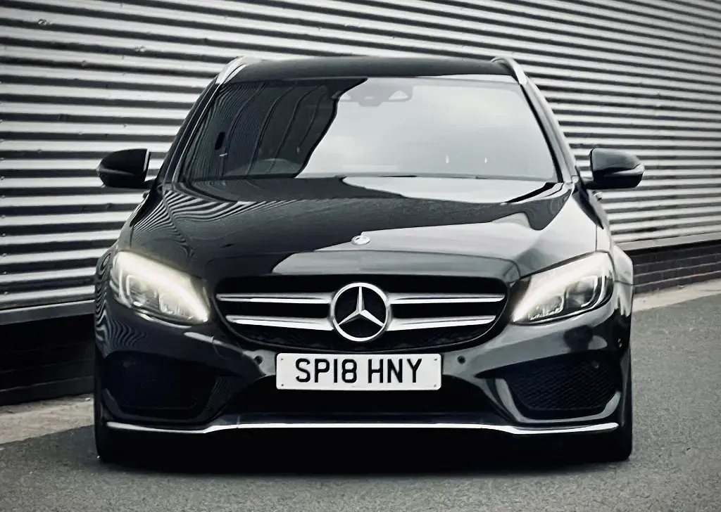 Używany Mercedes C220 AMG line 2018 Czarny Kombi