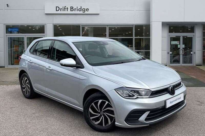 Used VW Polo Life 95 HP (69 kW) 2023 Silver Hatchback