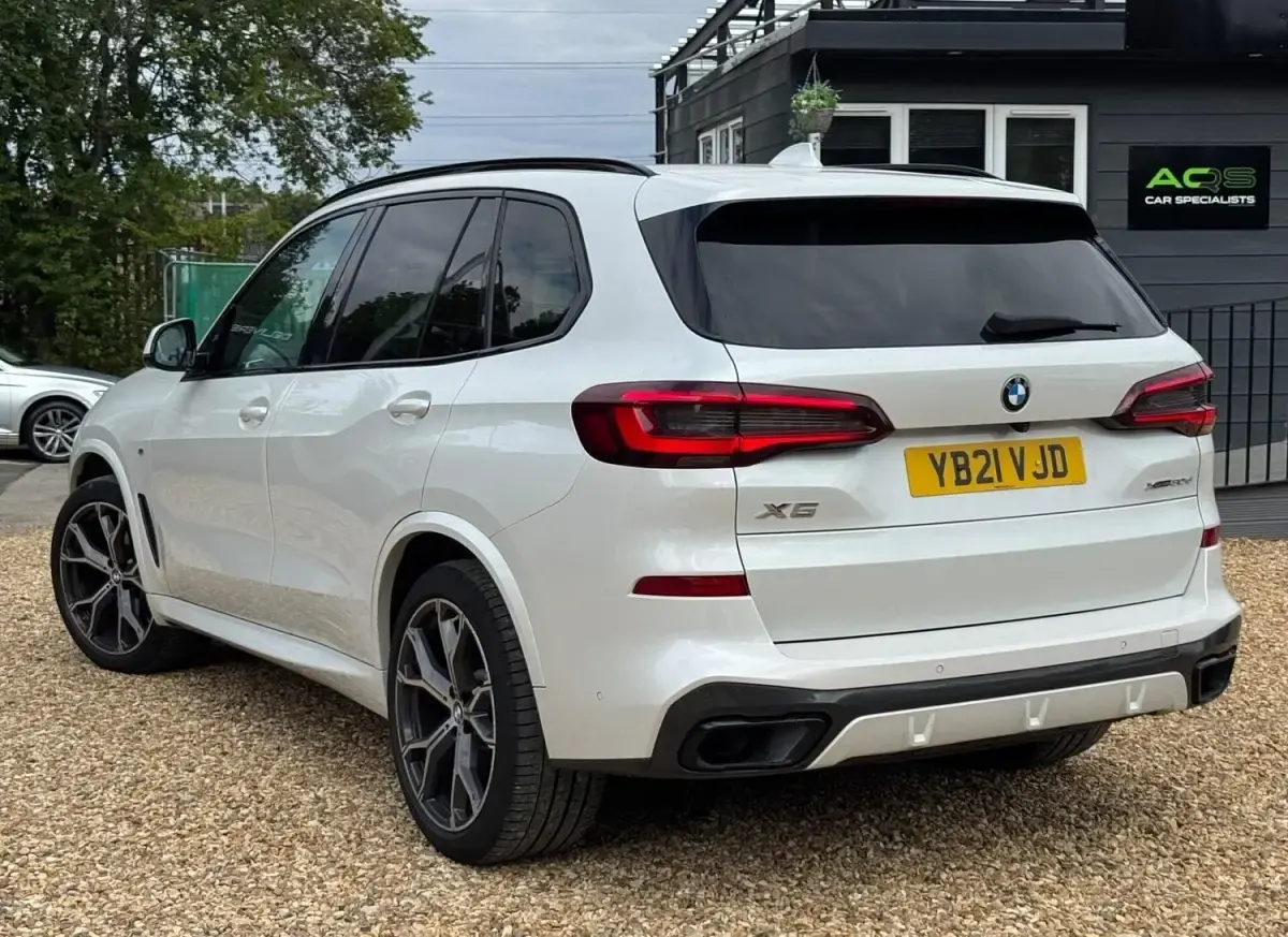 Used BMW X5 M Sport 394 HP (289 kW) 2021 White SUV