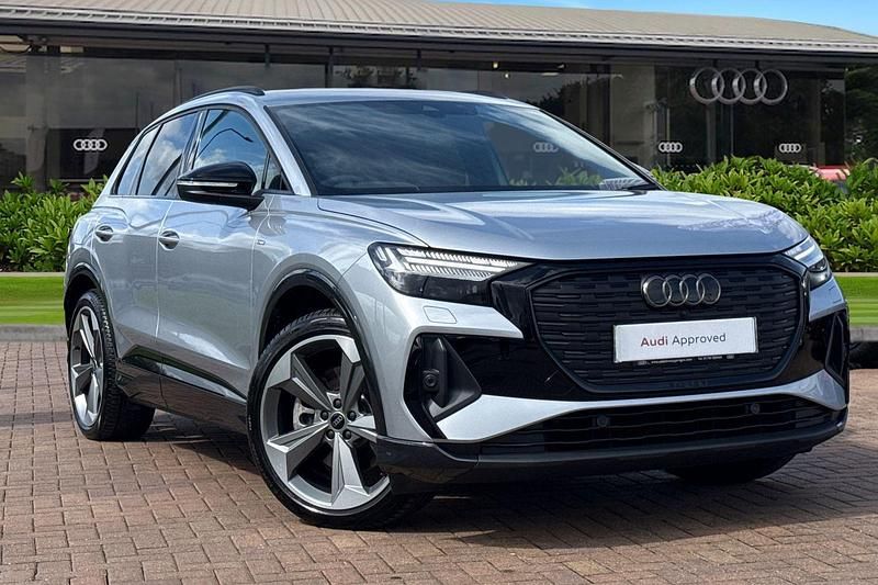 Used Audi Q4 e-tron Black Edition 150 kW (204 HP) 2025 Silver SUV