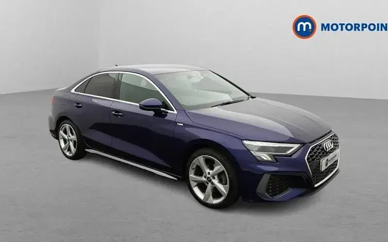 Usado Audi A3 S-Line 150 HP (110 kW) 2023 Sedan