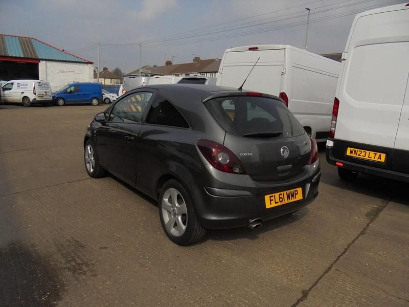 Used Vauxhall Corsa 85 HP (62 kW) 2011 Grey Hatchback