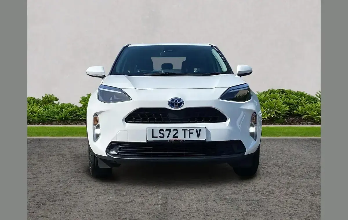 Used Toyota Yaris Cross 113 HP (83 kW) 2022 White SUV
