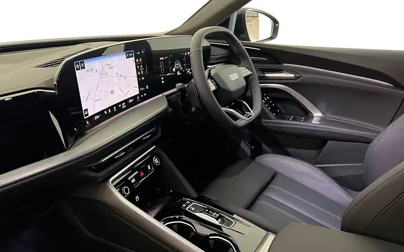 New Audi Q5 S-Line 204 HP (150 kW) 2026 SUV
