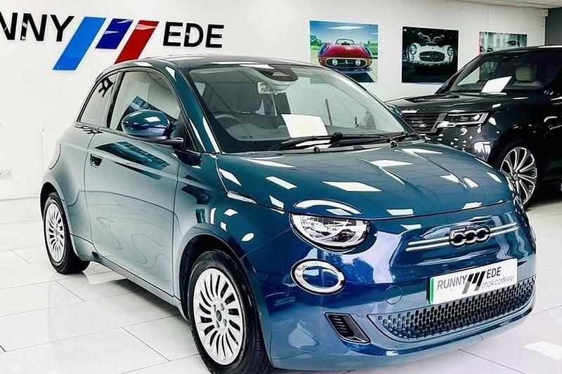 Green Used 2022 Fiat 500e Action Hatchback | £9,000 (Good price) - Image 1/1