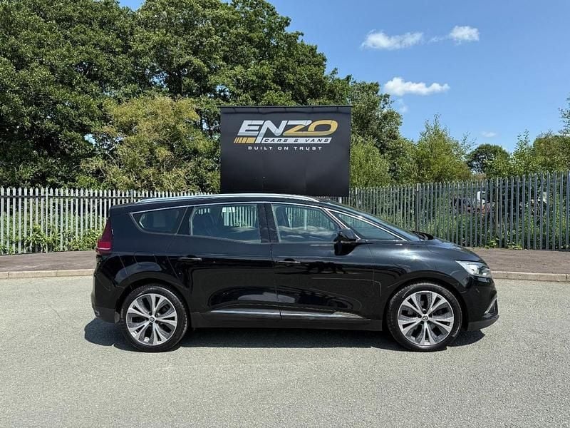 Used Renault Grand Scénic IV Dynamique 130 HP (95 kW) 2017 Black MPV
