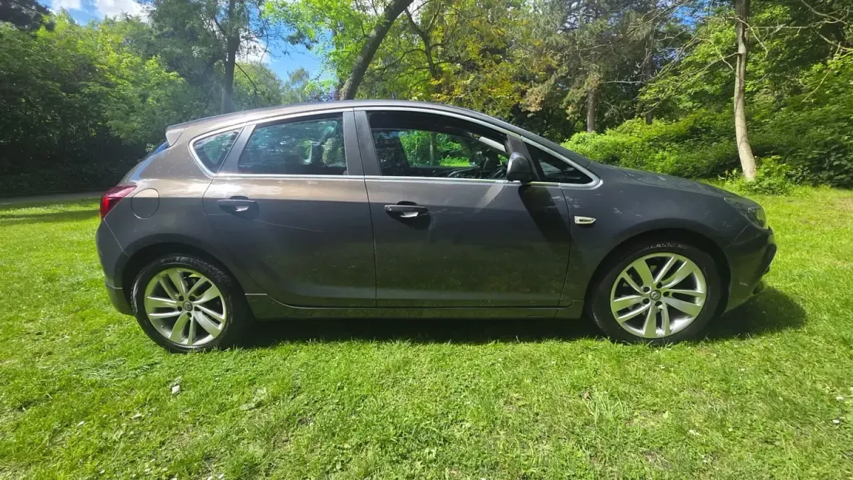 Used Vauxhall Astra 2014 Grey Hatchback