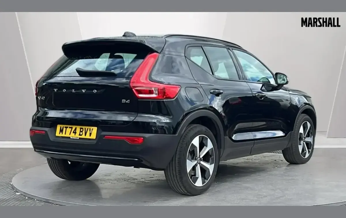 Used Volvo XC40 Plus 194 HP (142 kW) 2024 Black SUV
