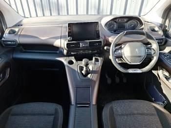 Image 3/4