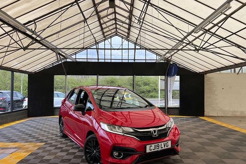 Used Honda Jazz Sport 130 HP (95 kW) 2019 Red Hatchback