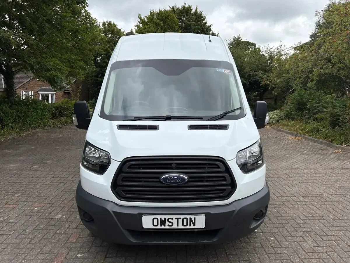 Used Ford Transit 130 HP (95 kW) 2019 White Van