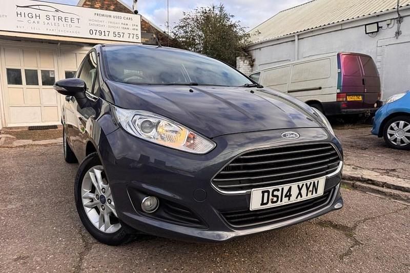 Used Ford Fiesta Zetec 2014 Grey Hatchback