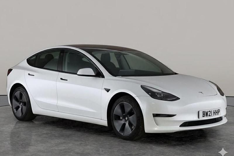 White Used 2021 Tesla Model 3 Long Range AWD Sedan | £13,995 (Fair price) - Image 1/1