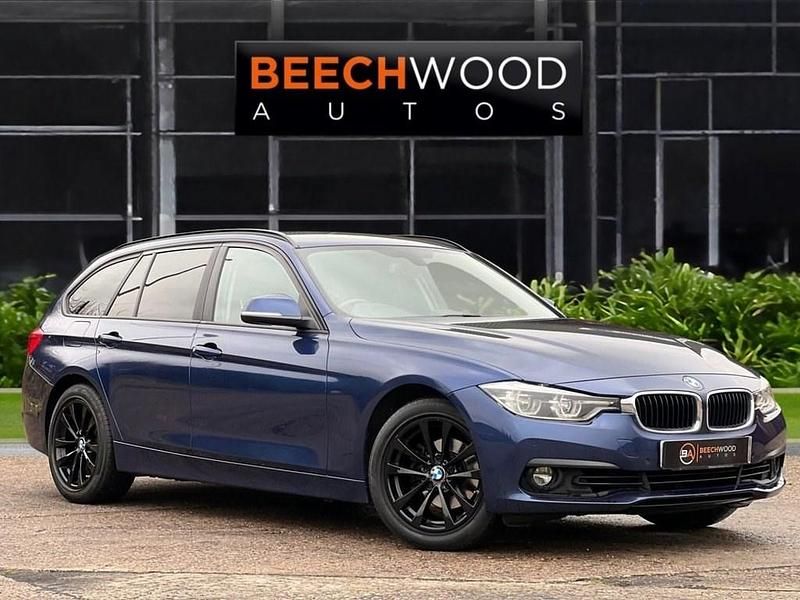 Used BMW 320 Luxury Line 184 HP (135 kW) 2018 Blue Estate