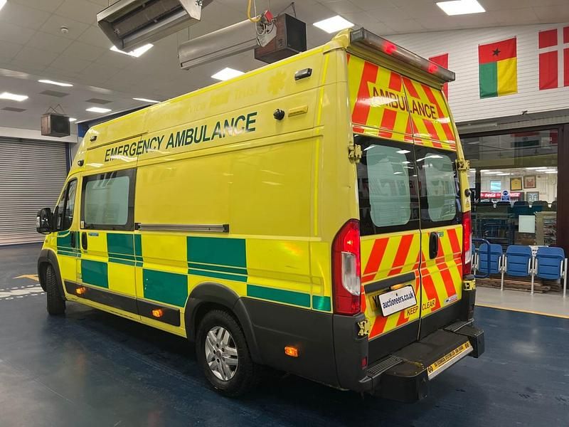 Used Fiat Ducato 180 HP (132 kW) 2016 Yellow Van