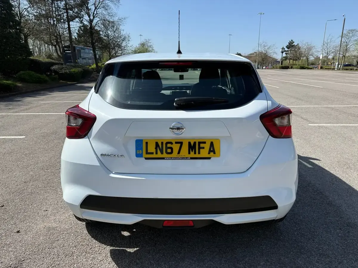 Usado Nissan Micra Acenta 71 HP (52 kW) 2017 Branco Citadino
