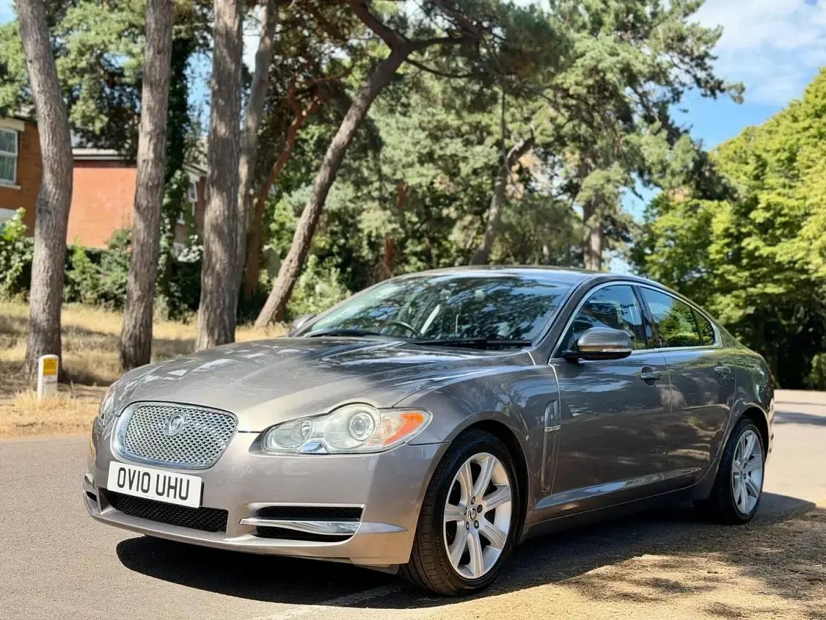 Used Jaguar XF Luxury 2010 Grey Sedan