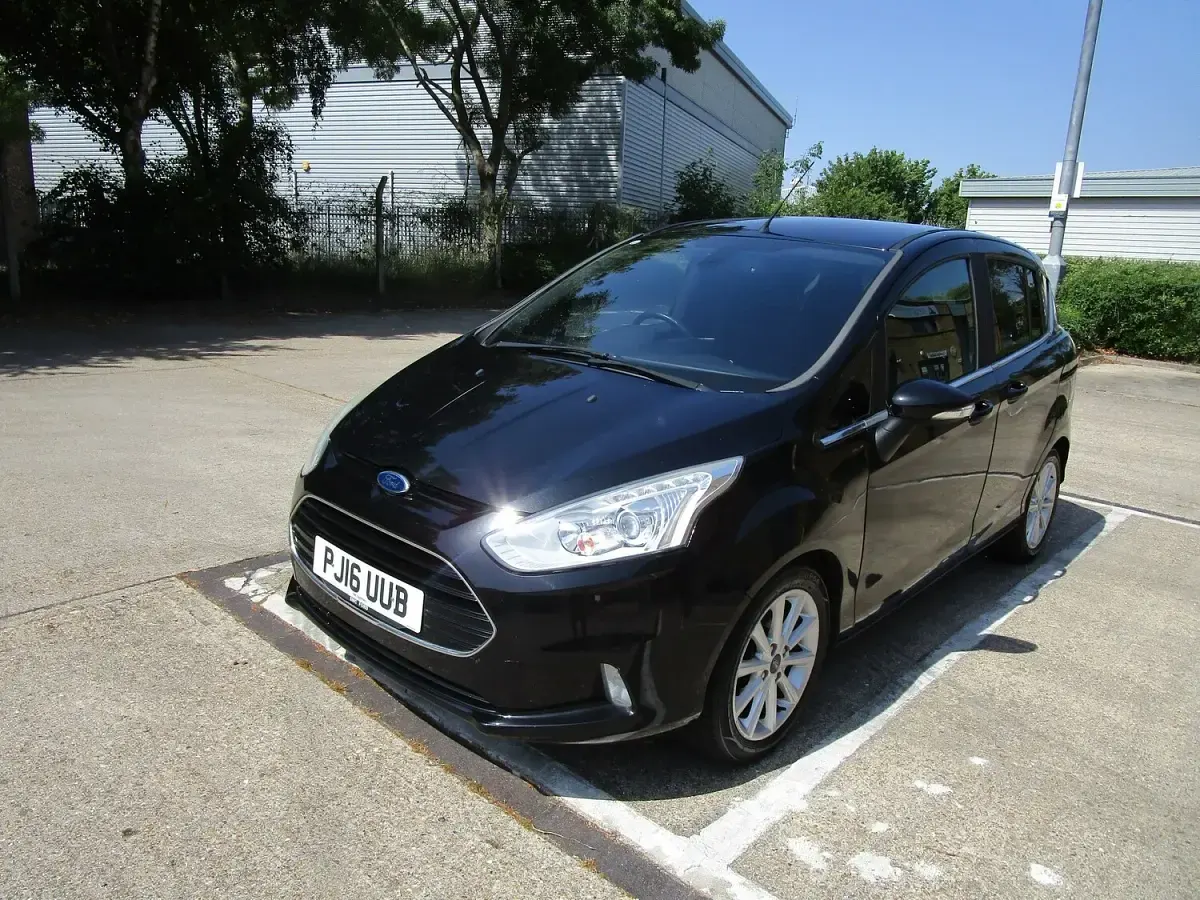 Used Ford B-MAX Titanium 105 HP (77 kW) 2016 Black MPV