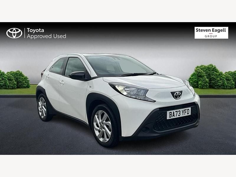 White Used 2023 Toyota Aygo X PURE SUV | £12,676 - Image 1/3