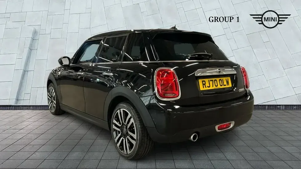 Used Mini Cooper Exclusive 136 HP (100 kW) 2021 Midnight black Hatchback