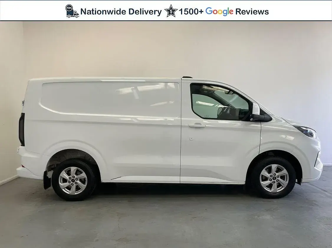 Used Ford Transit Custom Limited 136 HP (100 kW) 2024 White Van