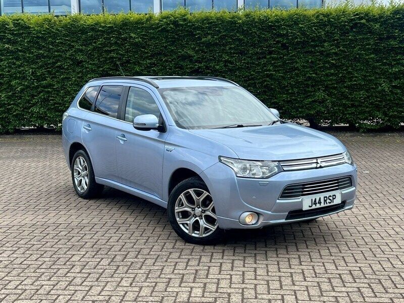 Blue Used 2015 Mitsubishi Outlander P-HEV Estate | £8,999 (Fair price) - Image 1/4