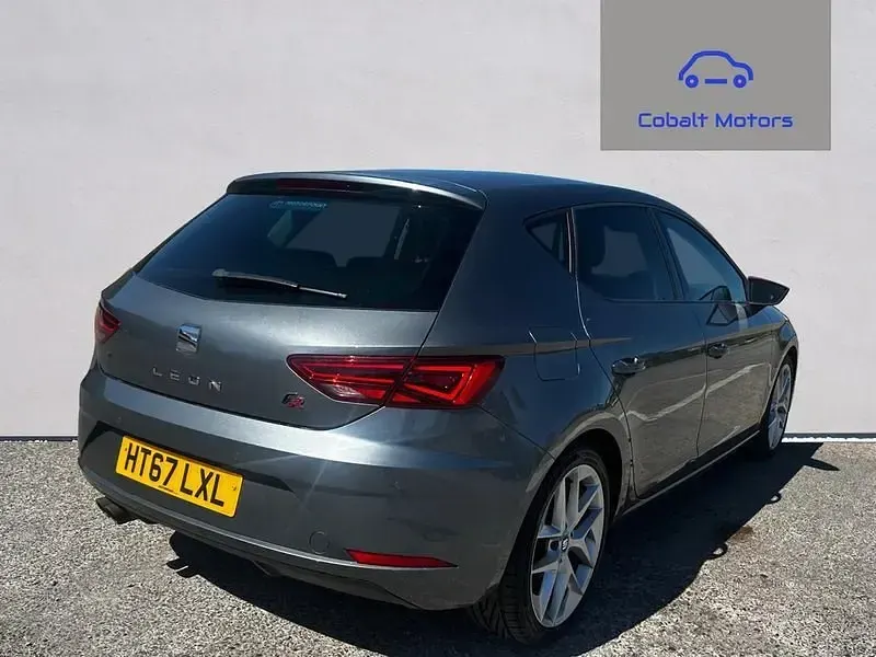 Begagnad Seat Leon FR 150 HK (110 kW) 2018 Grå Halvkombi