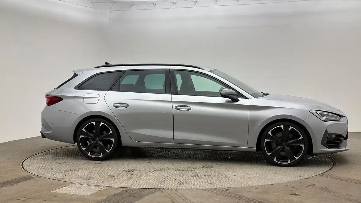 Used Cupra Leon VZ2 310 HP (228 kW) 2022 Silver Estate