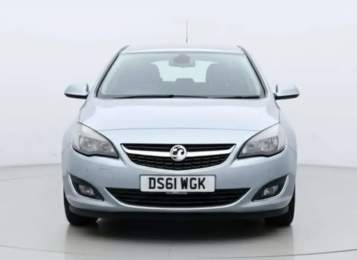 Used Vauxhall Astra 2012 Silver Hatchback