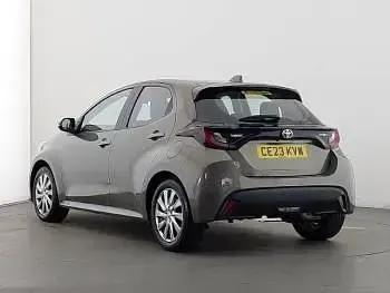 Used Toyota Yaris Hybrid 116 HP (85 kW) 2023 Bronze Hatchback