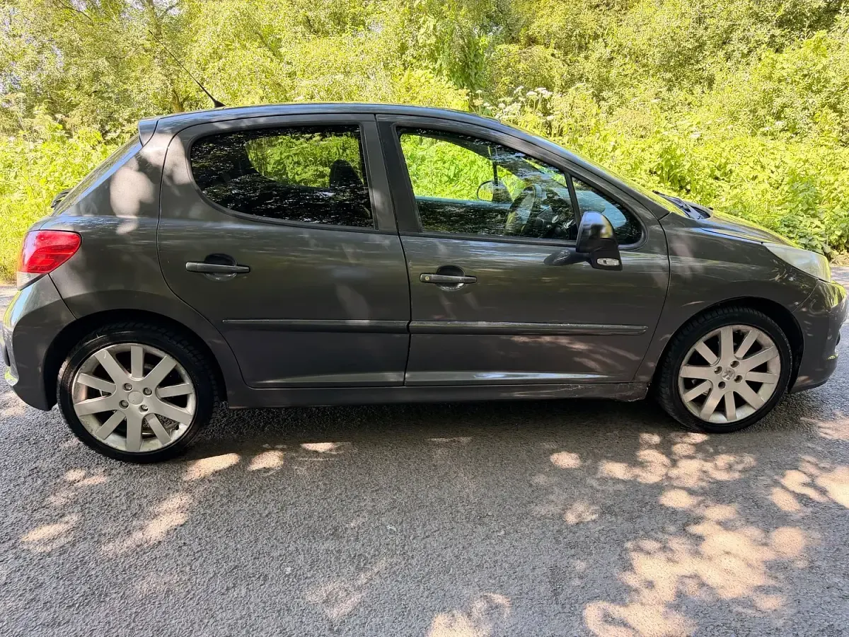 Used Peugeot 207 Allure 120 HP (88 kW) 2012 Grey Hatchback