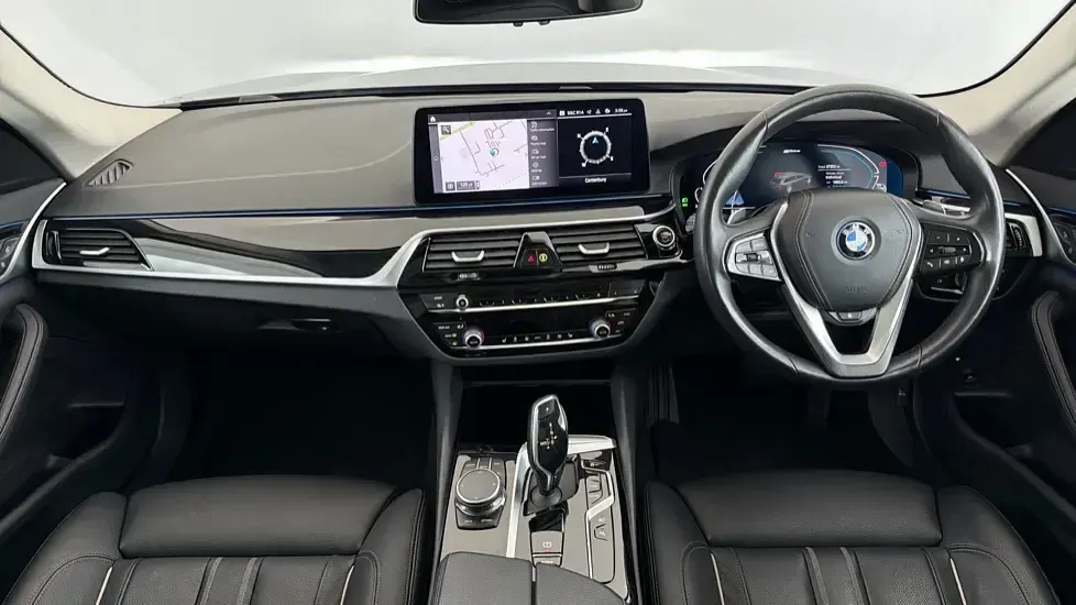 Used BMW 530e Comfort Edition 288 HP (211 kW) 2023 Black Estate
