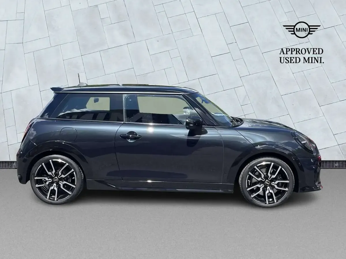 Used Mini Cooper Sport 113 kW (154 HP) 2025 Grey Hatchback