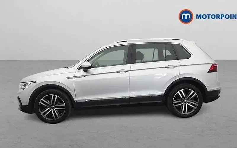 Used VW Tiguan Elegance 150 HP (110 kW) 2022 Silver SUV