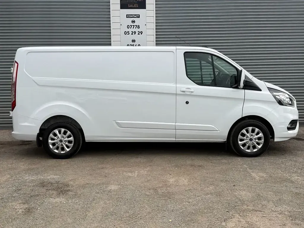 Used Ford Transit Custom Limited 2022 White Van