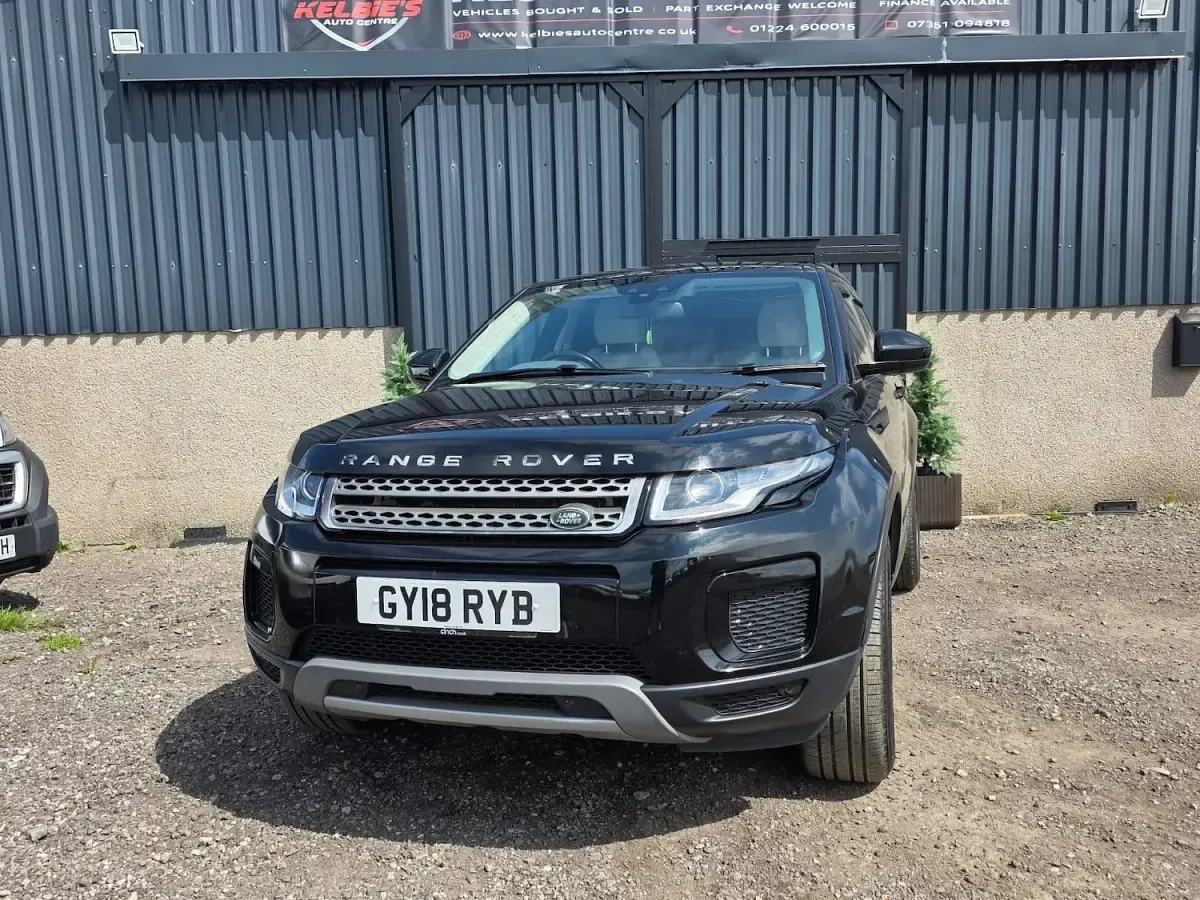 Used Land Rover Range Rover evoque SE 150 HP (110 kW) 2018 Black Estate