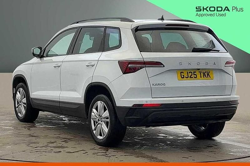 Used Skoda Karoq SE 147 HP (108 kW) 2025 Moon white metallic SUV