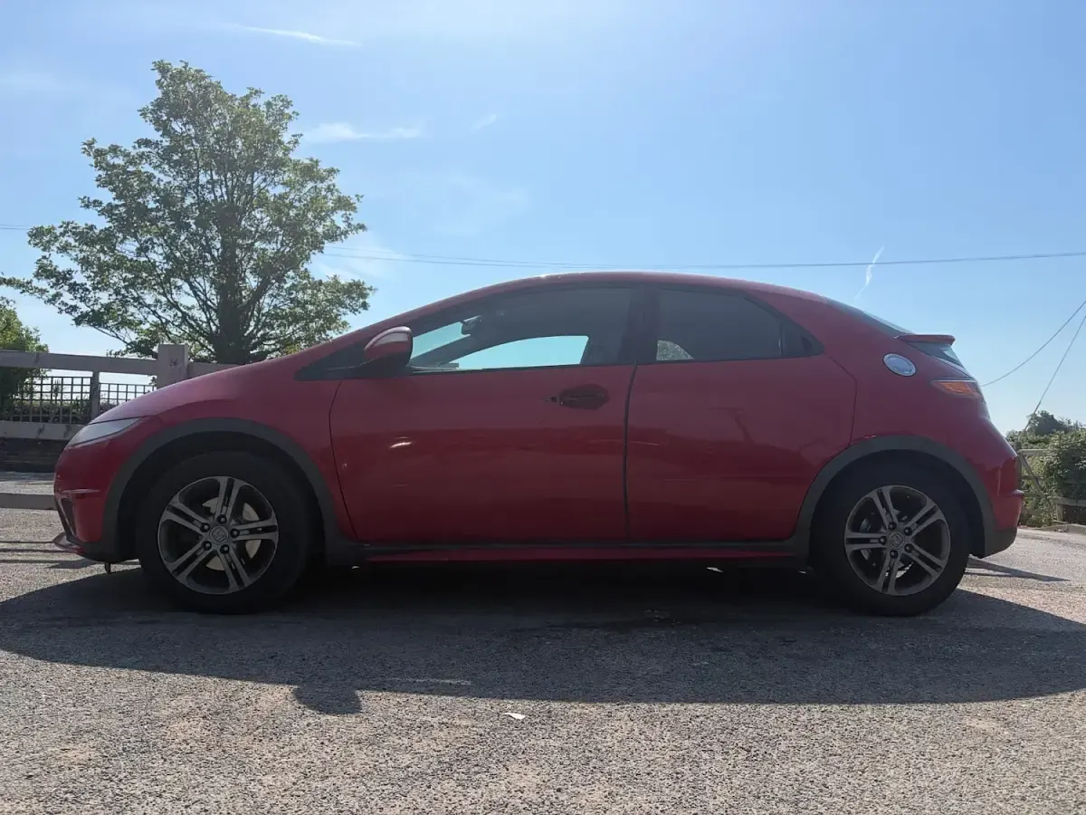 Used Honda Civic SE 2008 Red Hatchback