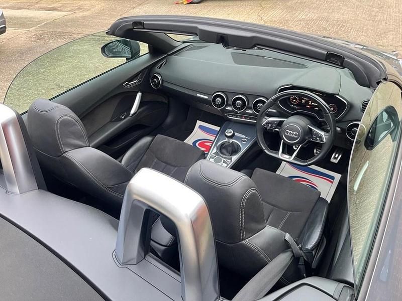 Used Audi TT Roadster S-Line 180 HP (132 kW) 2017 Grey Cabriolet