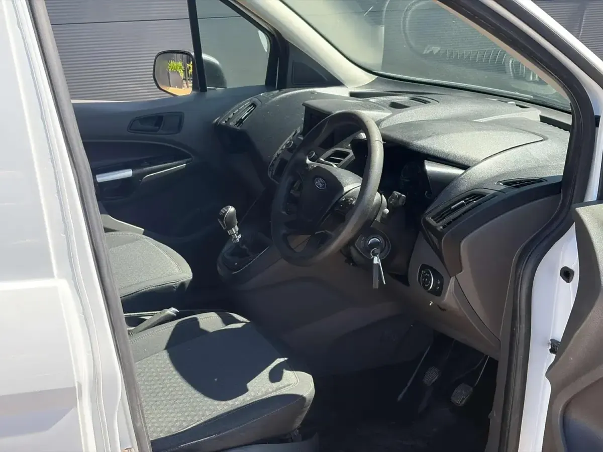 Usado Ford Transit Connect Trend 75 CV (55 kW) 2020 Blanco Monovolumen