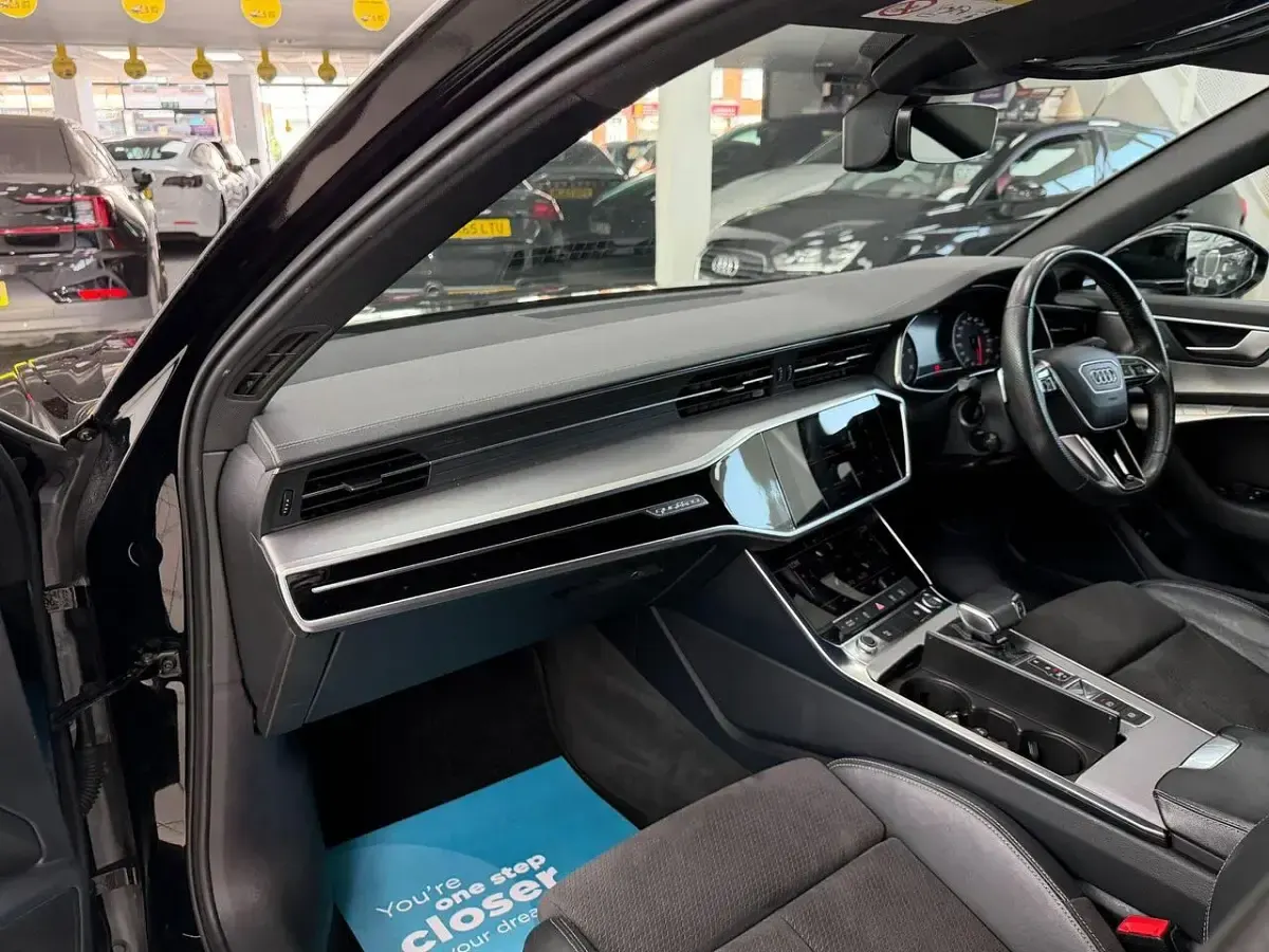 Used Audi A6 Design 286 HP (210 kW) 2018 Black Sedan