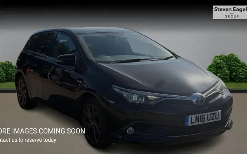 Used Toyota Auris Hybrid Design 136 HP (100 kW) 2016 Hatchback