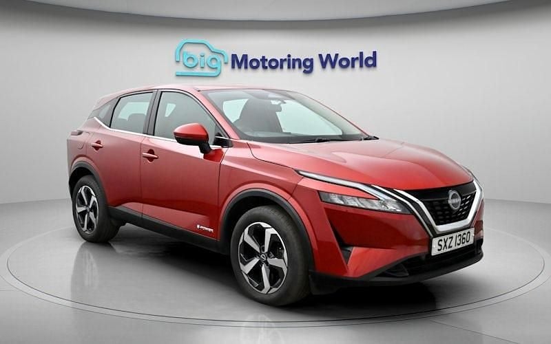 Used Nissan Qashqai Acenta Premium 190 HP (139 kW) 2023 Red SUV