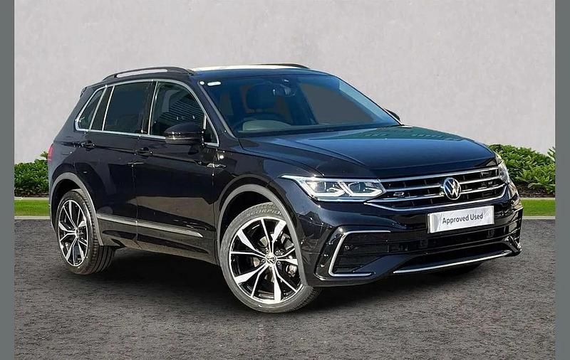 Black Used 2023 VW Tiguan R-line SUV | £26,495 (Fair price) - Image 1/4