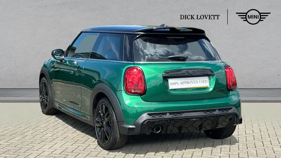 Used Mini Cooper Hatch 134 HP (98 kW) 2022 Green Hatchback