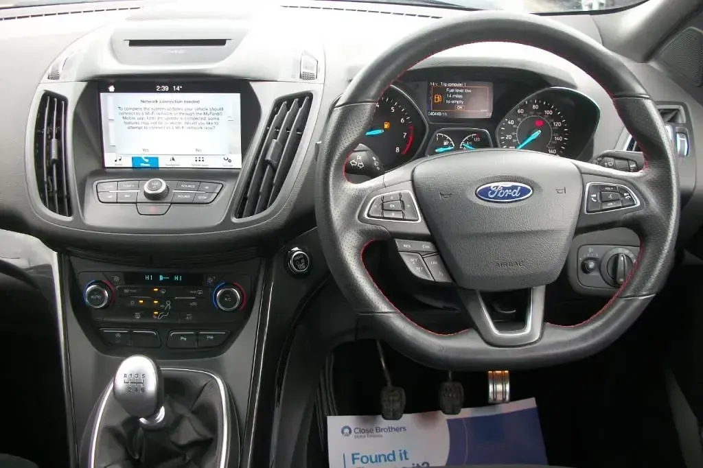 Used Ford Kuga ST-Line 150 HP (110 kW) 2019 White SUV