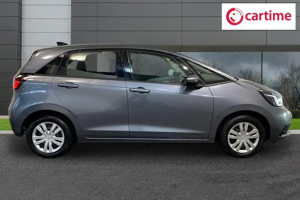 Used Honda Jazz Hybrid 109 HP (80 kW) 2023 Grey Hatchback