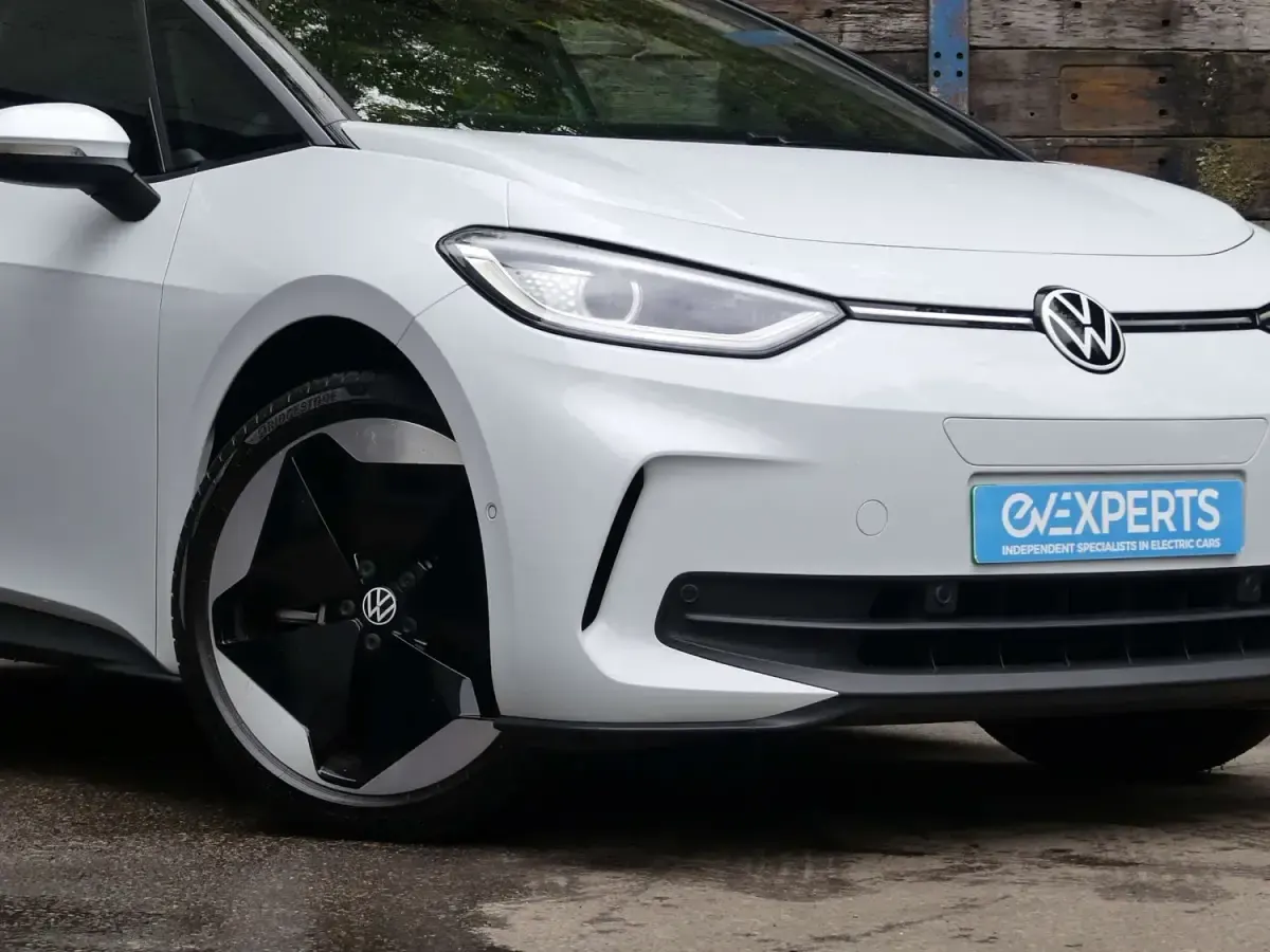 Usado VW ID.3 Pro 169 kW (231 CV) 2025 Blanco Utilitario