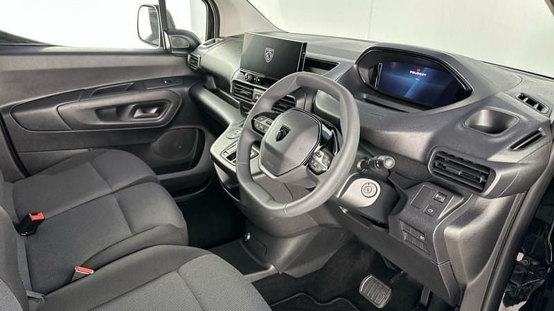 Image 2/4